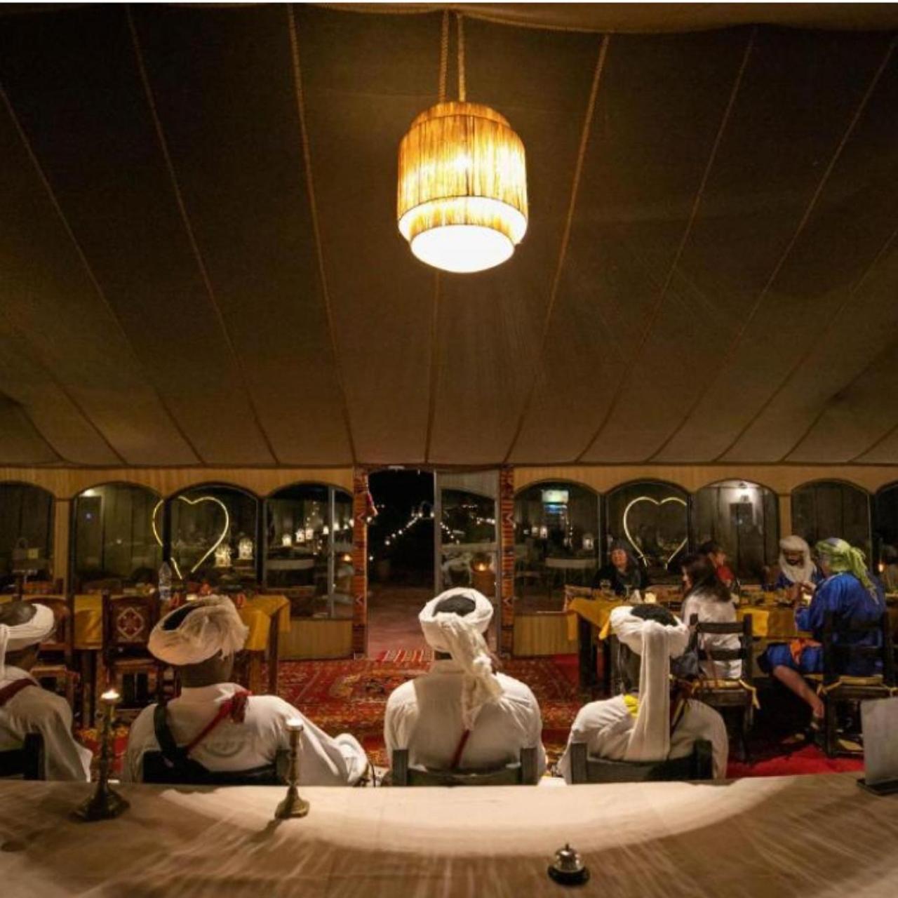 Tente de luxe Dunes Luxury Camp Merzouga